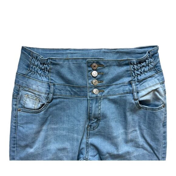 NWT Womens Color 3 Collections Plus High Waisted Light Rinse Skinny Jeans - XXL - Picture 2 of 3